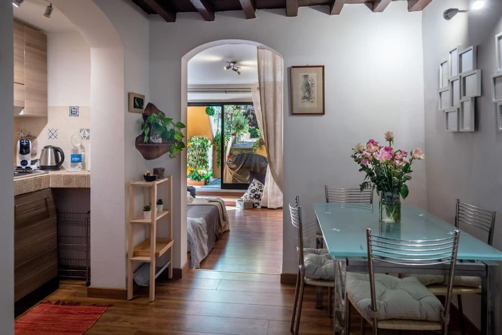 Monica Appartamento Con Giardino Al Ponte Vecchio Florenţa Exterior foto