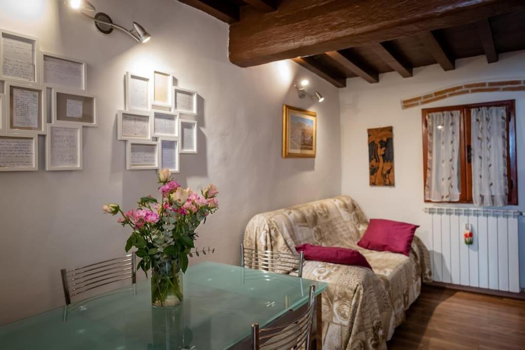 Monica Appartamento Con Giardino Al Ponte Vecchio Florenţa Exterior foto