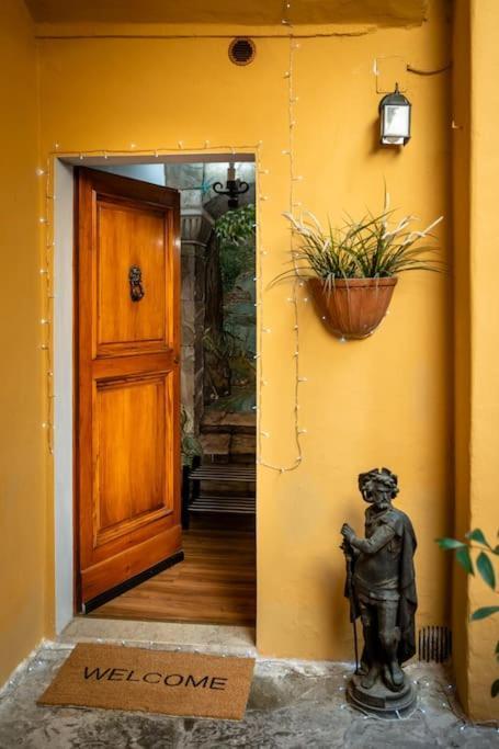 Monica Appartamento Con Giardino Al Ponte Vecchio Florenţa Exterior foto