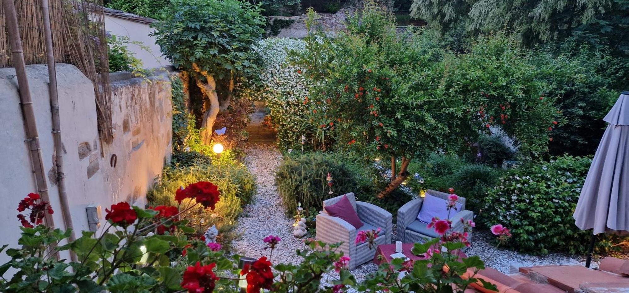 Monica Appartamento Con Giardino Al Ponte Vecchio Florenţa Exterior foto